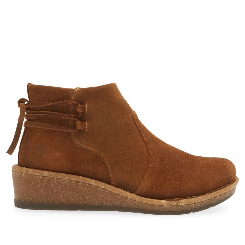 Born Viana Wedge Bootie
Size 10 New